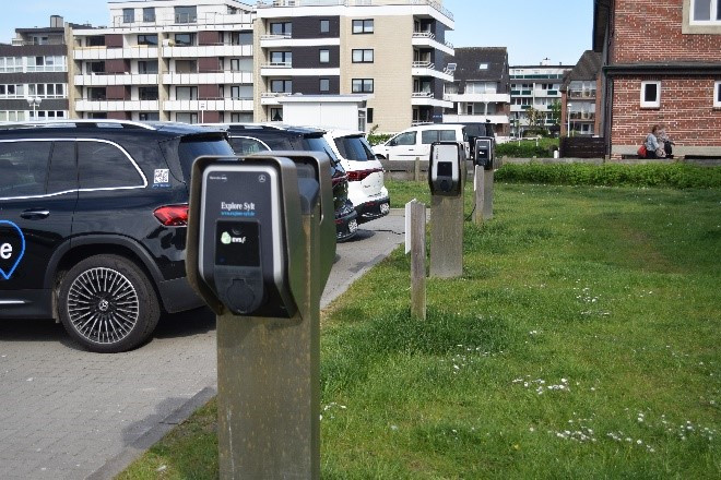 6 Wallboxen vorm Syltness Center